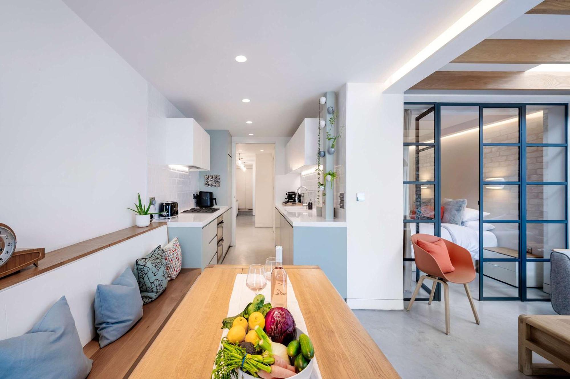The Portobello Star - By Out Of Office Lifestyle *